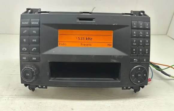 Mercedes-Benz Sprinter W906 Radio/CD/DVD/GPS head unit A9069004401 A9069021201 A9069019200