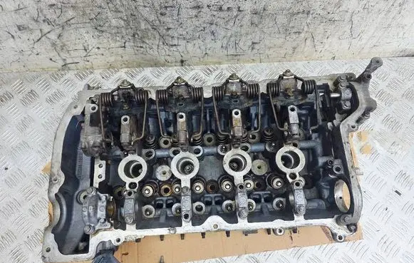 Peugeot 3008 I Engine head V753354980 7533549 V753354980N