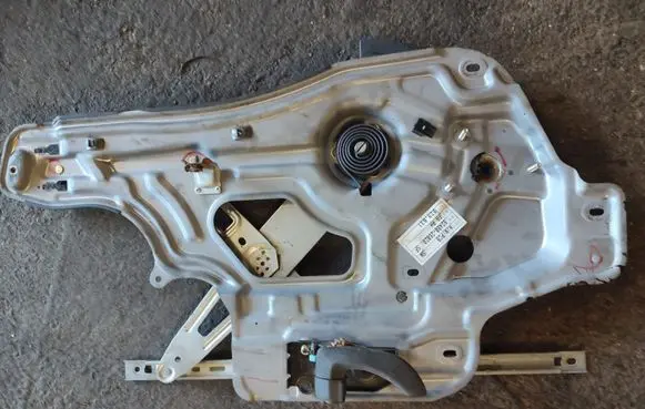 Hyundai Santa Fe Front door electric window regulator 8248026020