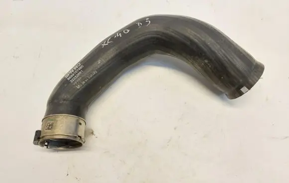 Volvo XC40 Air intake hose/pipe 32252661JLK01