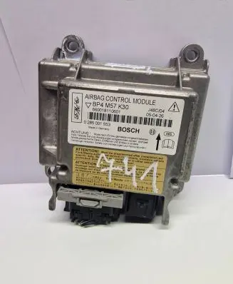 Mazda 3 I Airbag control unit/module 0285001553