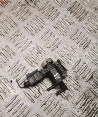 Audi A3 S3 8P Turbo solenoid valve 1k0906283a