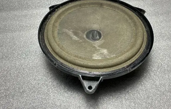 Audi A6 S6 C5 4B Front door speaker 4B0035411