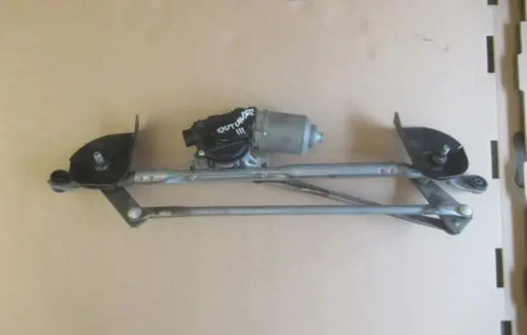 Mitsubishi Outlander Front wiper linkage and motor