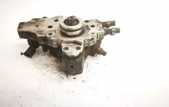 Mercedes-Benz C W203 Fuel injection high pressure pump A6460700101