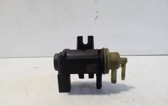 Volkswagen Polo V 6R Turbo solenoid valve CG34011464A