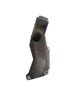 Audi A4 S4 B7 8E 8H Engine mounting bracket 8E0199307A
