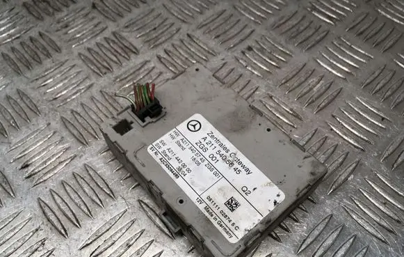 Mercedes-Benz E W211 Other control units/modules A2115405645 A2115405745 A2114420000