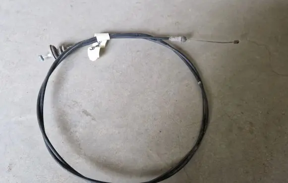 Nissan Patrol Y61 Engine bonnet/hood lock release cable 