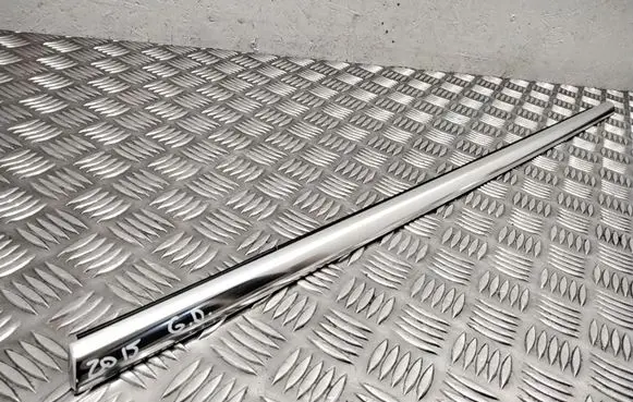 Volvo V70 Rear door glass trim molding