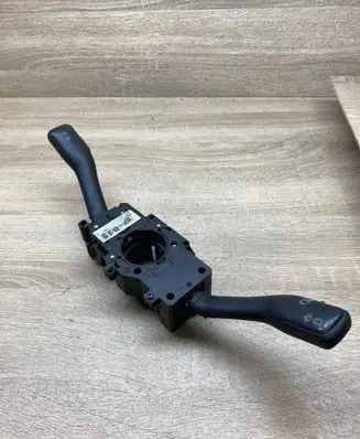 Audi A3 S3 8L Wiper turn signal indicator stalk/switch 8L0953513G