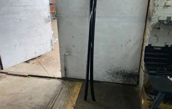 Toyota RAV 4 (XA50) Roof bar rail