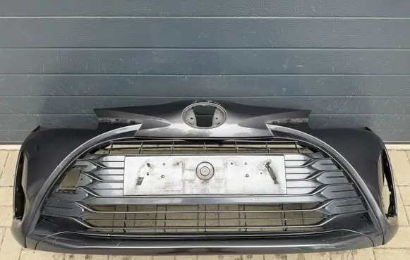 Toyota Yaris Front bumper 521190DA40