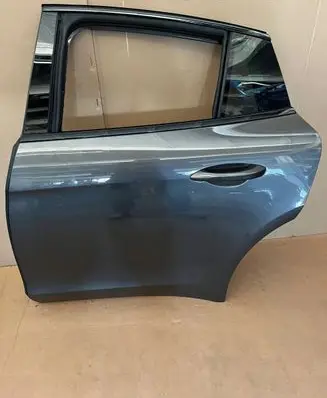 Porsche Panamera (971) Rear door D170