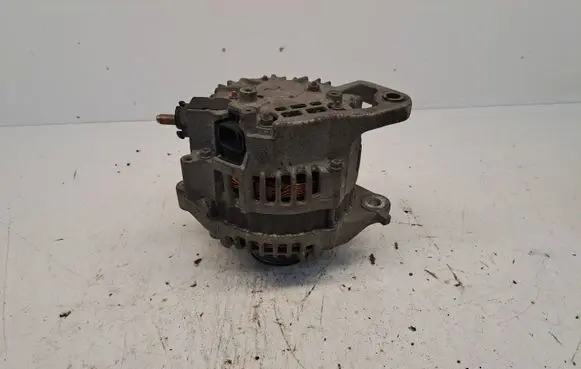 Nissan Almera N16 Generator/alternator 23100BU010