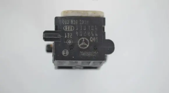 Mercedes-Benz ML W164 Airbag deployment crash/impact sensor 0038202926