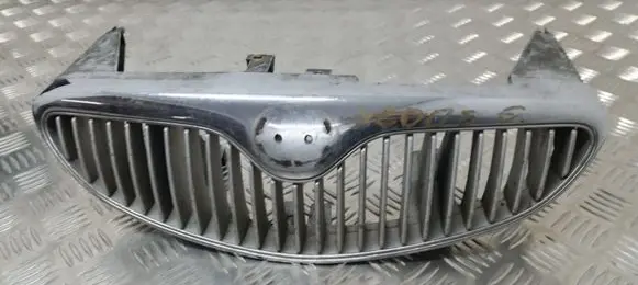 Mazda Xedos 6 Front bumper upper radiator grill 900172