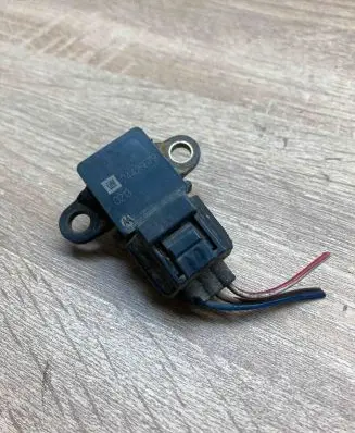 Opel Zafira A Air pressure sensor 24426679