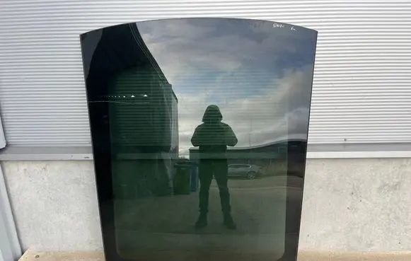 Nissan Qashqai Sunroof glass 