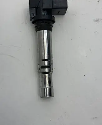 High voltage ignition coil