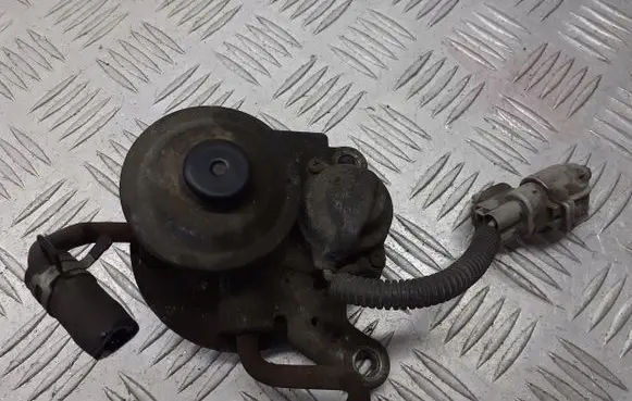 Toyota Yaris Fuel filter bracket/mount holder 