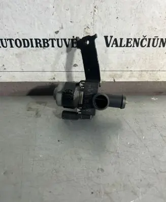 Mercedes-Benz A W177 Webasto circulation pump for autonomous heater A0005062864 1147412163 67748C