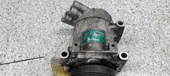 Renault Clio II Air conditioning (A/C) compressor (pump) 7700115830