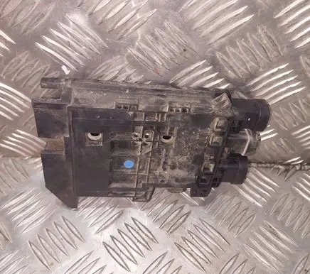 Renault Megane III High voltage junction box 243300011r 24886295