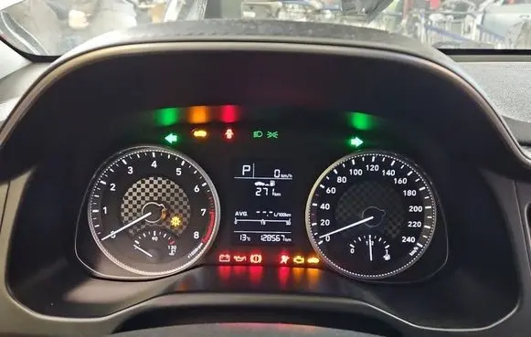 Hyundai Elantra VI Speedometer (instrument cluster) 94043-F2240 IMPRK1537614