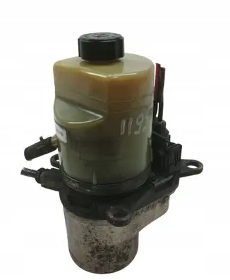 Ford Focus Power steering pump 4M513K514BD