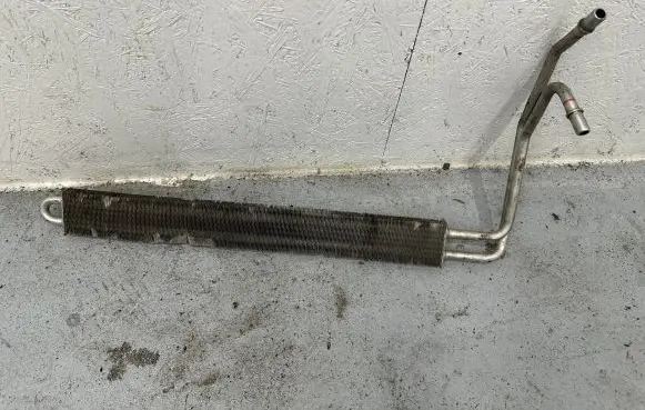 BMW X5M E70 Power steering radiator 8515777 17218515777