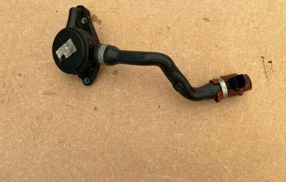 Mercedes-Benz GL X164 Breather/breather pipe/hose a6420101891 7273104 SP642