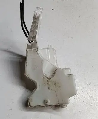 Renault Captur Windshield washer fluid reservoir/tank 289104250RS5 289104250R 289100179R