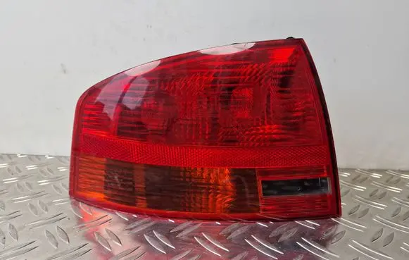 Audi A4 S4 B7 8E 8H Rear/tail lights 8E5945095