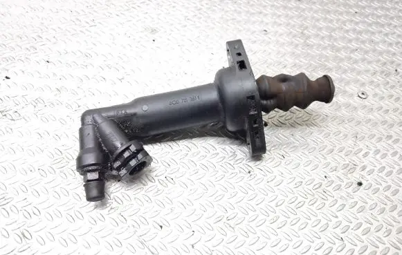 Seat Ibiza IV (6J,6P) Clutch slave cylinder 6Q0721261E