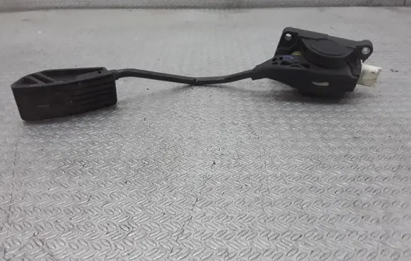 Peugeot 407 Accelerator throttle pedal 028075241 9644939680