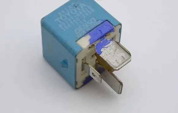 Toyota Corolla E110 Other relay 9098704010