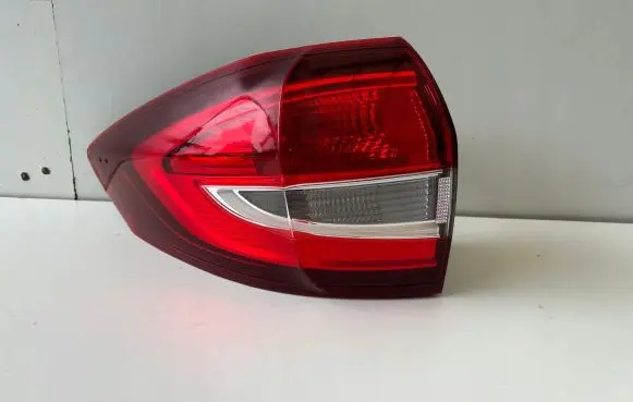 Ford C-MAX II Rear/tail lights F1CB13405BE