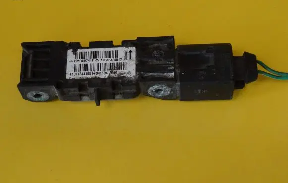 Mitsubishi Colt Airbag deployment crash/impact sensor PMR587418