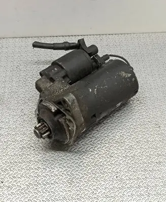 Volkswagen Golf IV Starter motor 020911023F 0001121008