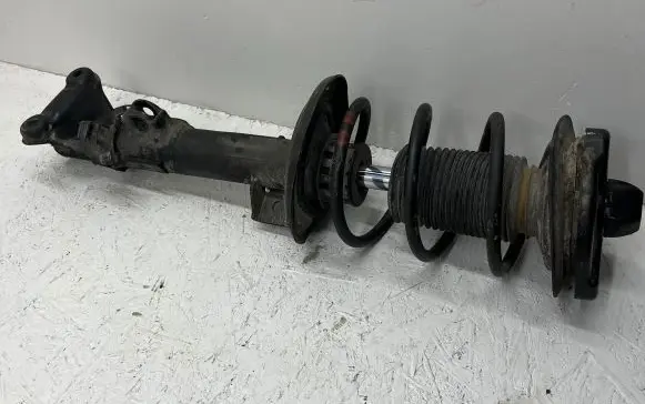 Mercedes-Benz C W204 Front shock absorber with coil spring A2043200313 0000148881