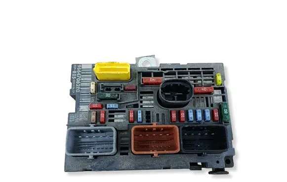 Citroen Berlingo Fuse module 9664706280