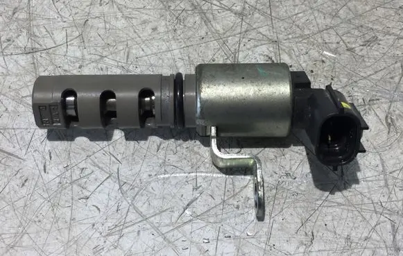 Toyota Yaris Camshaft vanos timing valve 347020 522022 NU261