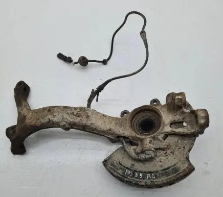 Volkswagen PASSAT B5 Front wheel hub spindle knuckle