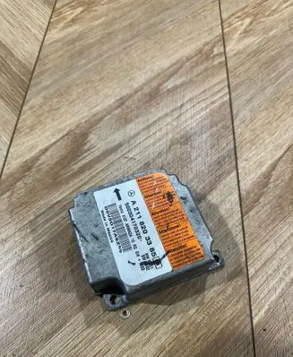 Mercedes-Benz E W211 Airbag control unit/module A2118203385 500304170320