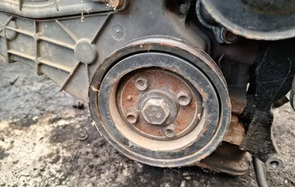 Opel Astra G Crankshaft pulley