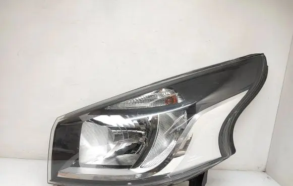 Renault Trafic III (X82) Headlight/headlamp 260601667R 1LF01141003
