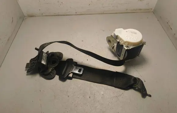 BMW 3 F30 F35 F31 Front seatbelt 34078320 1103130651 V2C0W13