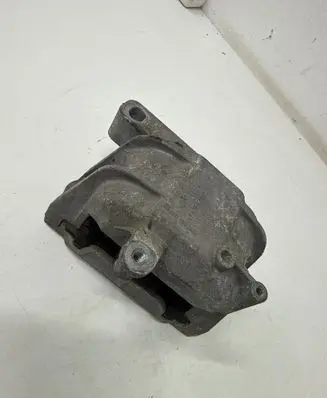 Audi A3 S3 8P Engine mount bracket 1K0199262
