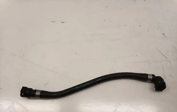 BMW 5 G30 G31 Engine coolant pipe/hose 8572912